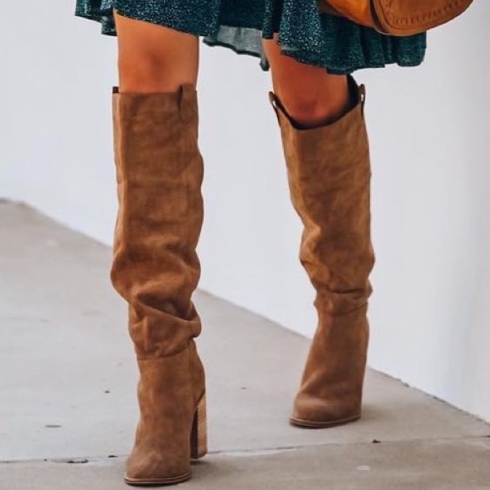 LIKE NEW 🤩 VICI Saint Slouch Boot Camel